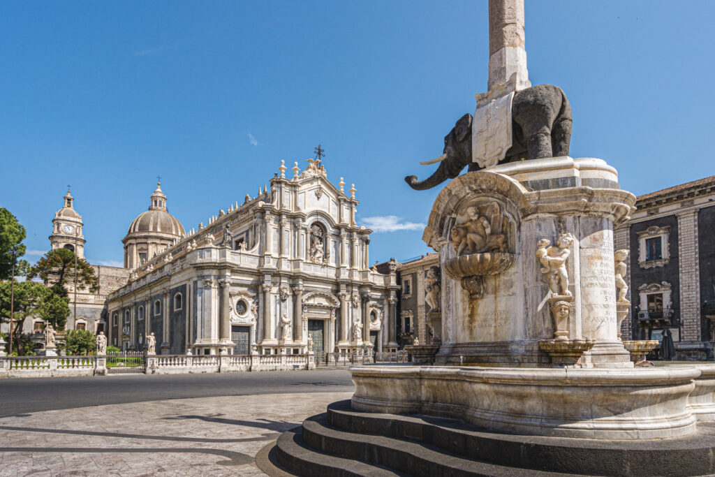 catania-sicily-italy-dome-square-fountain-elephant-main-landmark-city